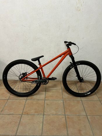 Commencal, ABSOLUT MOTO STYLE 2025