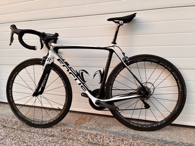 Used Focus Izalco 2013 Road & Gravel, White — image 2 of 11