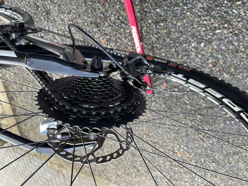 Used Scott Scale 750 2017 Mountainbike, Black — image 13 of 15