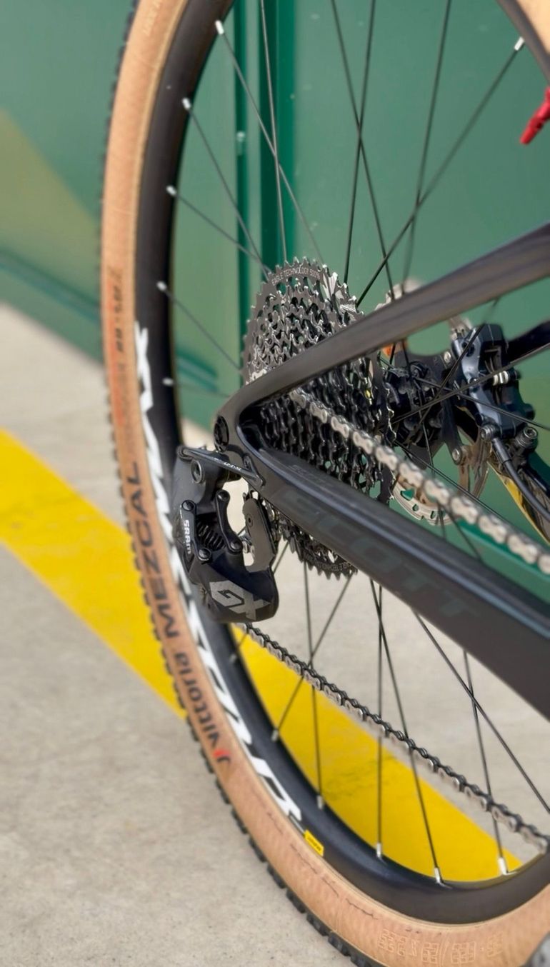 Used Scott RC 900 Team CARBONO 2022 Mountainbike, Green — image 9 of 15