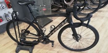 Used Trek EMONDA SLR P1 DURA-ACE 11v 2022 2022 Road & Gravel, Black — image 1 of 6