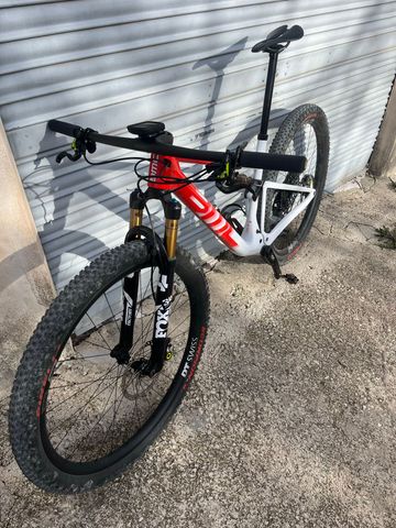 Used BMC Fourstroke 01 LTD 2023 2023 Mountainbike, Red, 29 — image 7 of 8