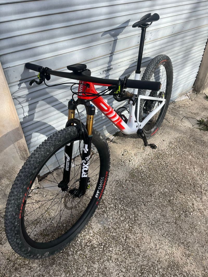 Used BMC Fourstroke 01 LTD 2023 2023 Mountainbike, Red, 29 — image 7 of 8