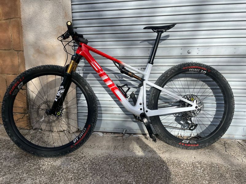 Used BMC Fourstroke 01 LTD 2023 2023 Mountainbike, Red, 29 — image 6 of 8