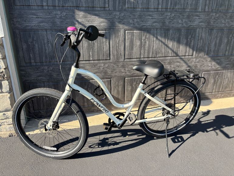 Used Electra Townie Path 9D EQ Step-Thru 2022 2022 Urban, White — image 1 of 6