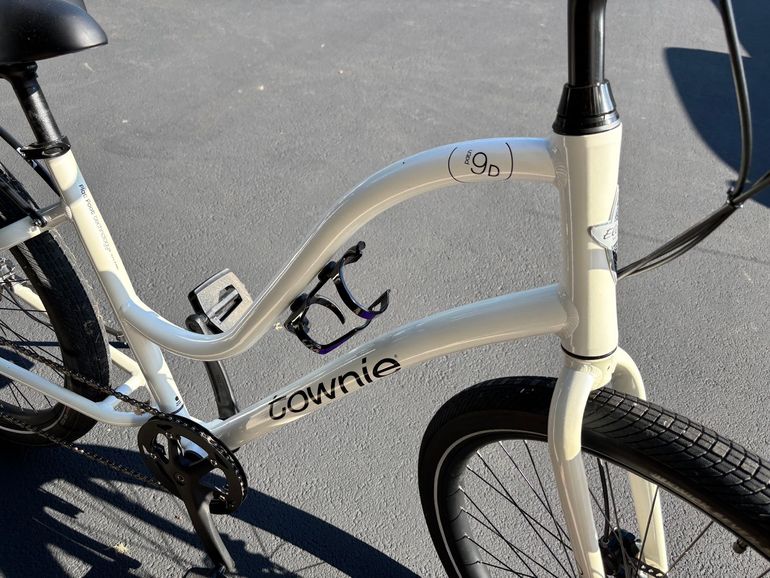 Used Electra Townie Path 9D EQ Step-Thru 2022 2022 Urban, White — image 2 of 6