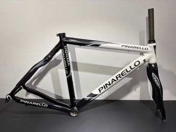 Pinarello Dogma AK61 Magnesium Frameset 2004 Road & Gravel usato