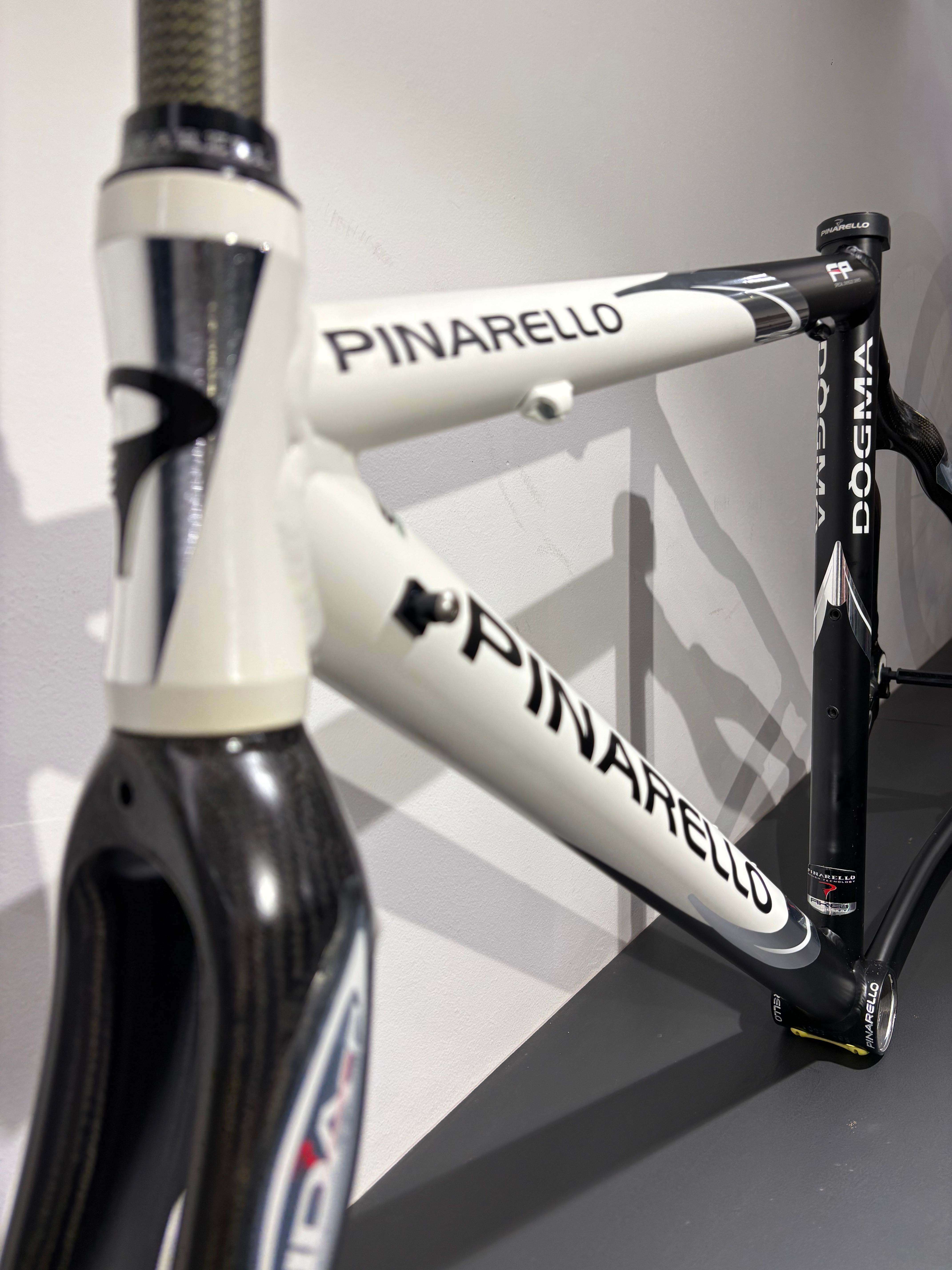 【送料込】2005 PINARELLO DOGMA マグネシウムフレーム Pinarello Pinarello Dogma AK61 Magnesium Frameset 2004