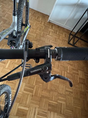 Gebrauchtes Lapierre Zesty TR 3.9 2022 2022 Mountainbike, Hellgrau, 29 — Bild 8 von 10