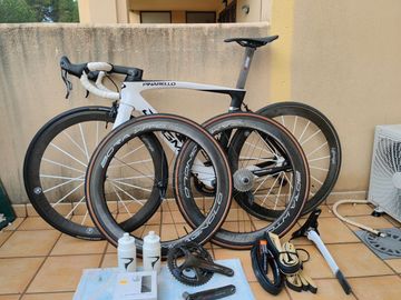 Pinarello DOGMA F SUPER RECORD EPS Rim 2022 2022 Road & Gravel usato