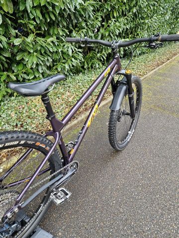 Kona Honzo Shimano SLX 2024 Mountainbike usato, Nero — immagine 2 di 5