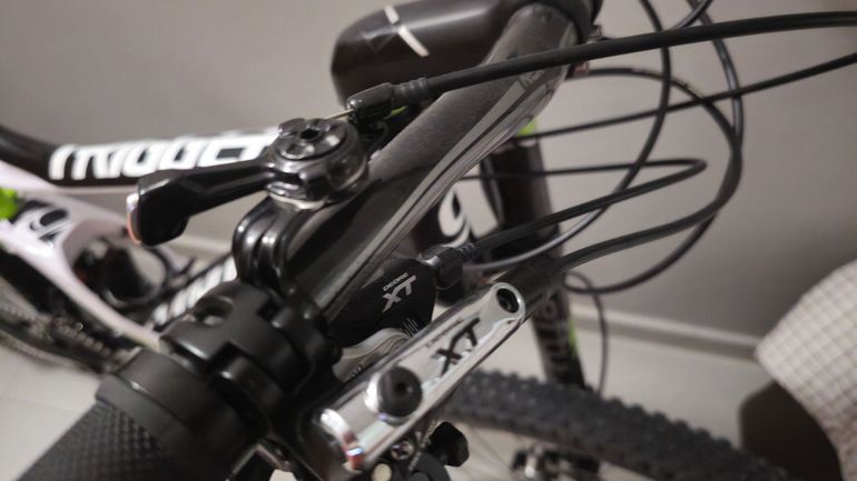 Used Cannondale Trigger Carbon 1 2013 2013 Mountainbike, White — image 7 of 13