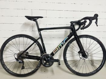 Used BMC Teammachine SLR ONE 2022 2022 Road & Gravel, Black — image 3 of 10