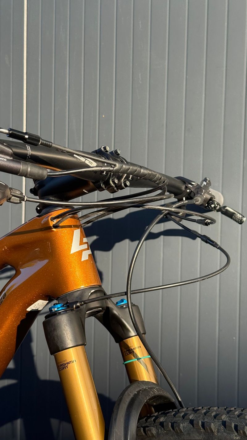 Used Lapierre XRM 10.9 2024 2024 Mountainbike, White, 29 — image 5 of 6