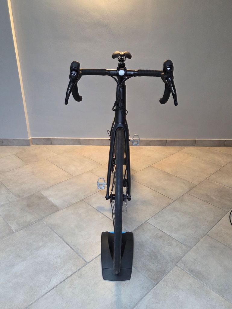 Used CUBE ATTAIN GTC RACE 2021 2021 Road & Gravel — image 10 of 11