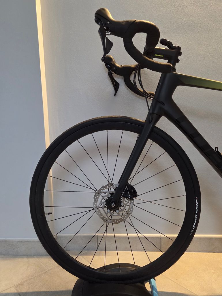 Used CUBE ATTAIN GTC RACE 2021 2021 Road & Gravel — image 3 of 11