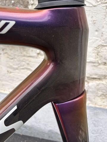 Specialized Tarmac Frameset 2024 Road & Gravel usato, Viola — immagine 8 di 12