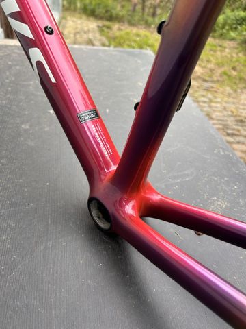 Specialized Tarmac Frameset 2024 Road & Gravel usato, Viola — immagine 11 di 12