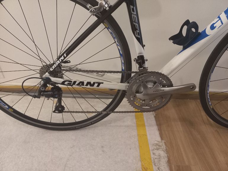 Used Giant Defy Shimano Sora 2010 Road & Gravel, Blue — image 3 of 4