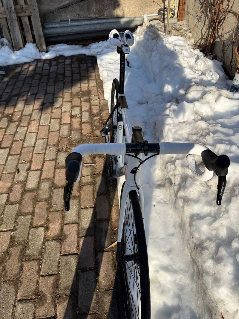 Used Factor O2 Shimano 105 2024 Road & Gravel, White — image 3 of 6