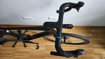 Used Giant TCR Advanced SL Disc 1 2022 2022 Road & Gravel, Black — image 4 of 5