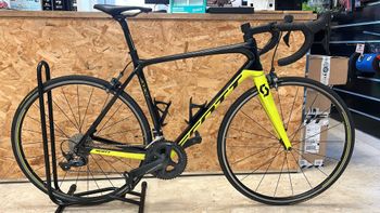 Used Scott BICI DA CORSA SCOTT ADDICT 10 TAGLIA M/54 USATO 2019 Road & Gravel