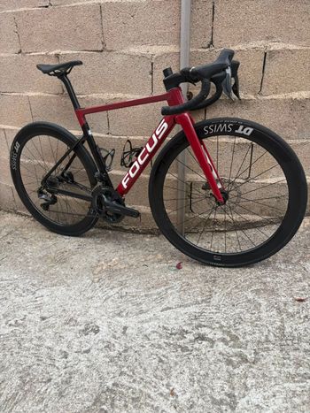 Used Focus IZALCO MAX DISC 9.6 2021 2021 Road & Gravel, Red — image 3 of 8