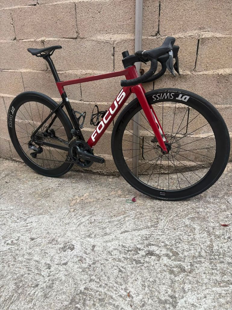 Used Focus IZALCO MAX DISC 9.6 2021 2021 Road & Gravel, Red — image 3 of 8