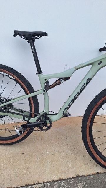 Tweedehands Orbea OIZ M10 2021 2021 Mountainbike — afbeelding 3 van 5