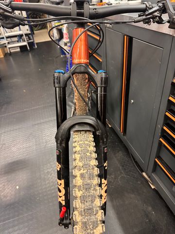 Brugt Orbea RALLON M10 2024 2024 Mountainbike — billede 11 af 21
