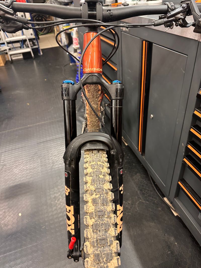 Brugt Orbea RALLON M10 2024 2024 Mountainbike — billede 11 af 21