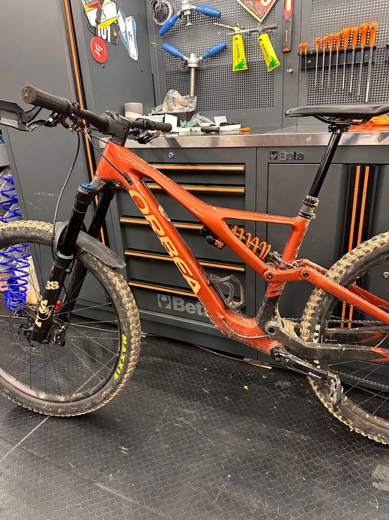 Brugt Orbea RALLON M10 2024 2024 Mountainbike — billede 14 af 21