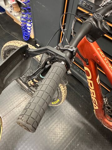 Brugt Orbea RALLON M10 2024 2024 Mountainbike — billede 21 af 21