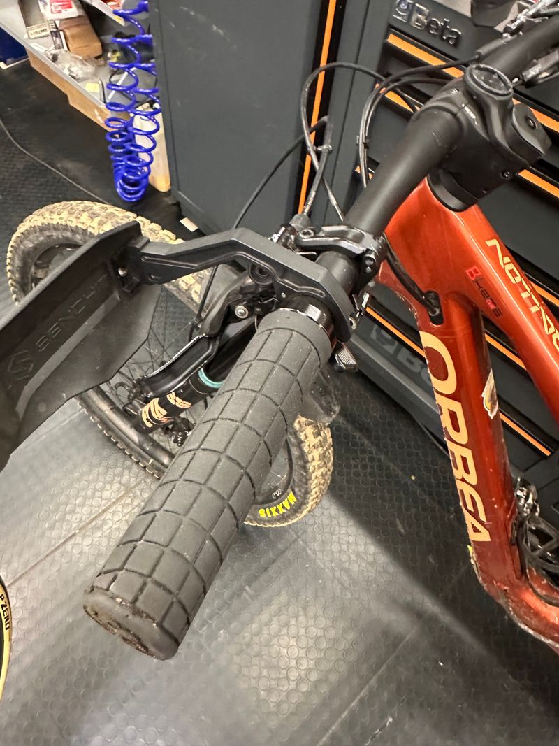 Brugt Orbea RALLON M10 2024 2024 Mountainbike — billede 21 af 21