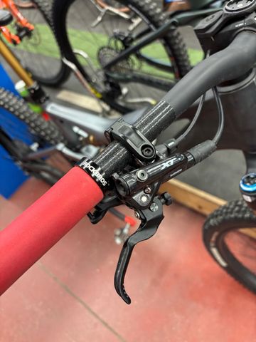 Orbea RISE M10 2024 2024 Mountainbike usato, Nero — immagine 7 di 8