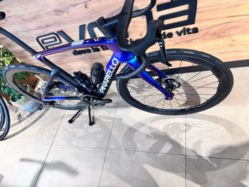 Used Pinarello DOGMA F DURA ACE Di2 2025 2025 Road & Gravel — image 4 of 4