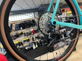 Used Bianchi Arcadex COMP GRX 610/822 disc 2025 2025 Road & Gravel, Green — image 3 of 6