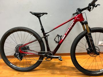 Lee Cougan Rampage Innova Race 2023 2023 MTB usato
