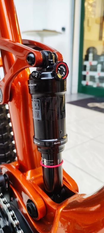 Used Giant Stance E+ 2 2022 2022 Mountainbike, Orange, 29 — image 8 of 15