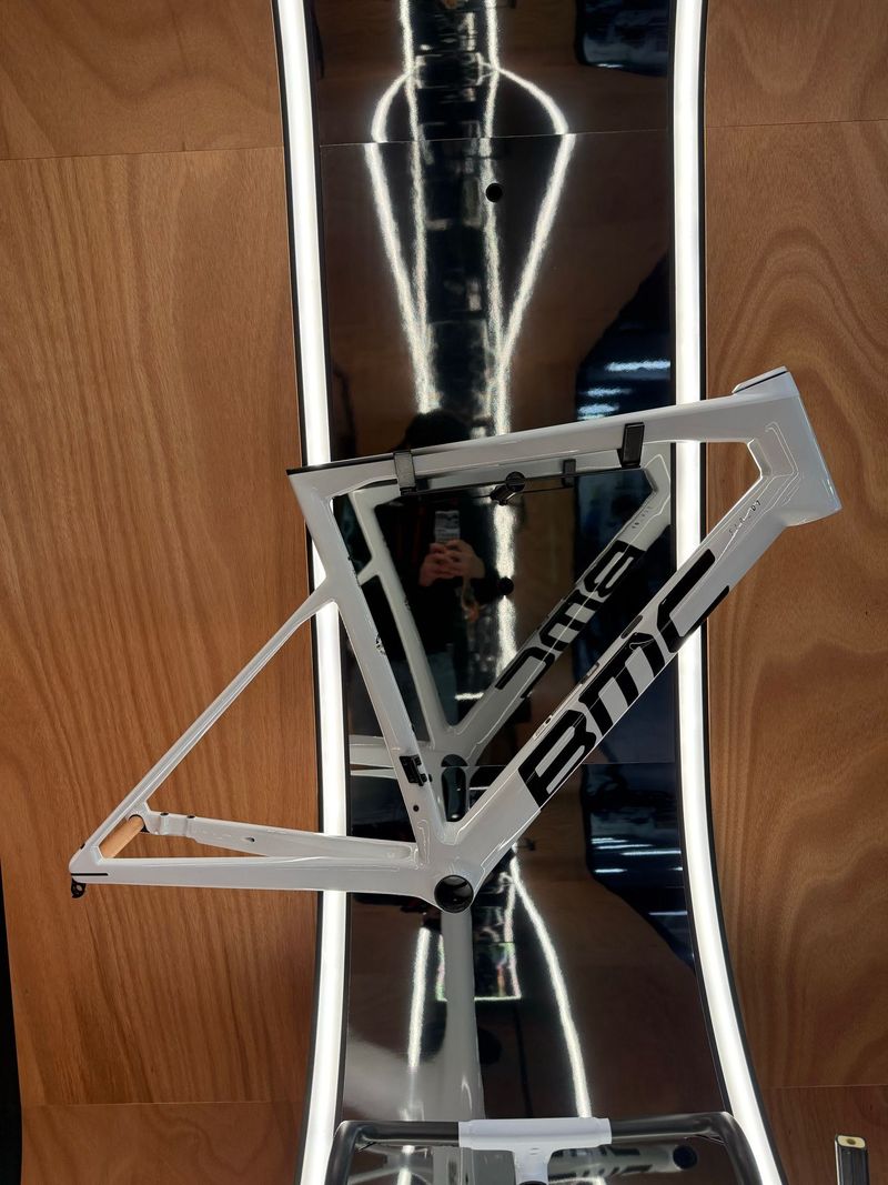 BMC Teammachine SLR 01 MOD 2024 Frameset 2024 Road & Gravel d'occasion — image 25 sur 25