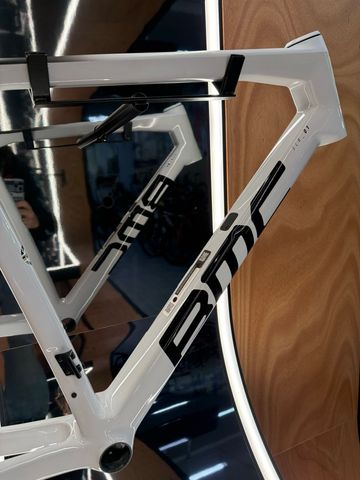 BMC Teammachine SLR 01 MOD 2024 Frameset 2024 Road & Gravel d'occasion — image 24 sur 25