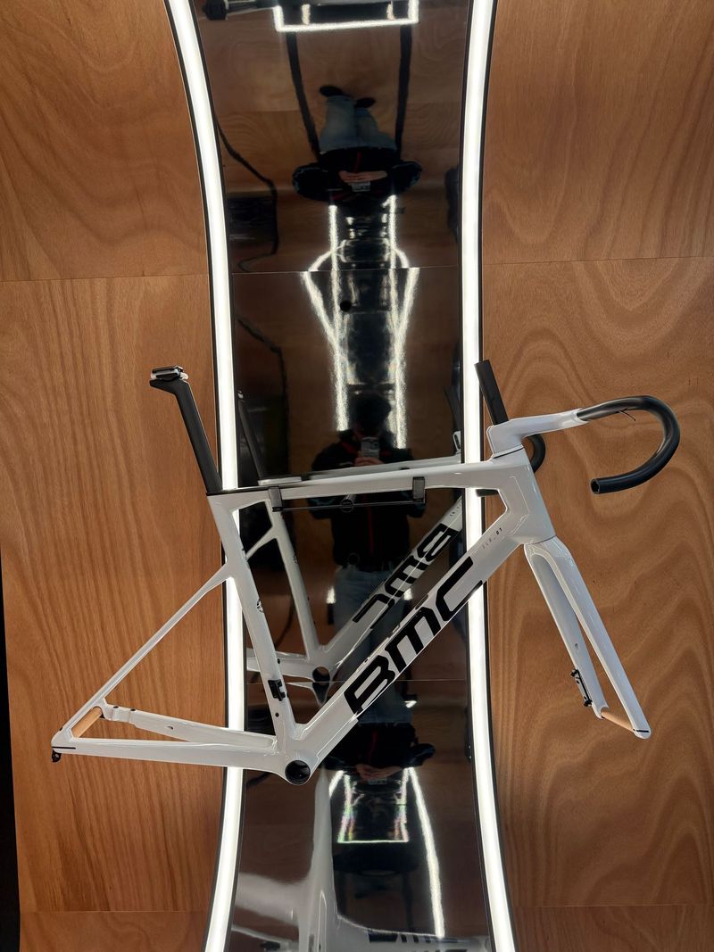 BMC Teammachine SLR 01 MOD 2024 Frameset 2024 Road & Gravel d'occasion — image 1 sur 25