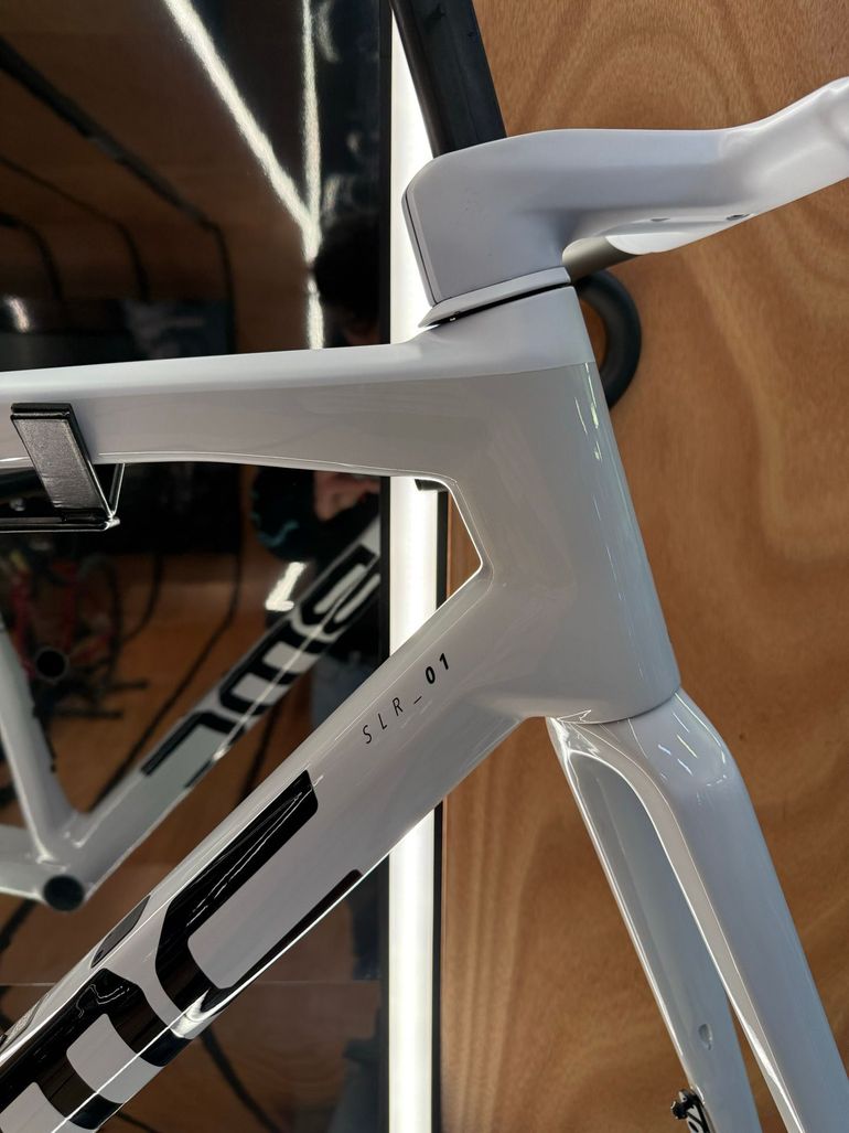 Used BMC Teammachine SLR 01 MOD 2024 Frameset 2024 Road & Gravel — image 4 of 25