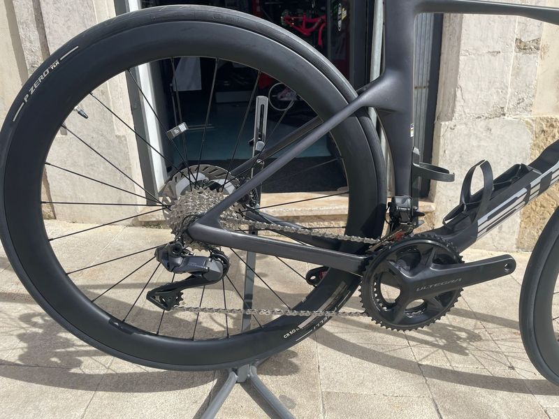 BMC Teammachine R01 Four 2026 Road & Gravel usato, Nero — immagine 3 di 10