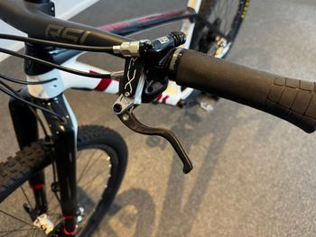 Used Trek Procaliber 9.7 Custom 2024 Mountainbike — image 7 of 7