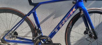 Used Trek SL5 Gen8 Shimano 105 Di2 2025 Road & Gravel, Blue — image 5 of 11