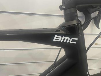 Used BMC Roadmachine FIVE 2023 2023 Road & Gravel, Black — image 4 of 5