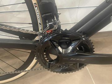 Tweedehands BMC Roadmachine FIVE 2023 2023 Road & Gravel — afbeelding 3 van 5