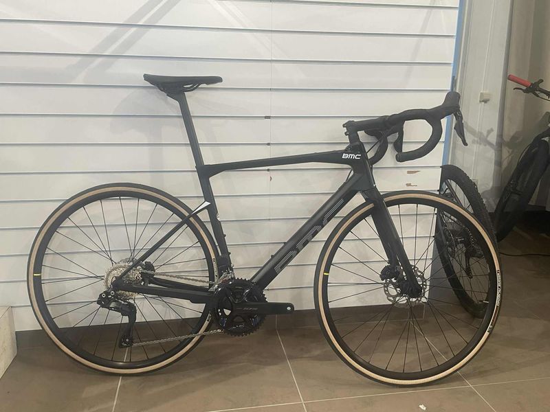 Used BMC Roadmachine FIVE 2023 2023 Road & Gravel