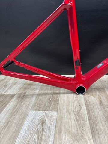 Used Colnago V4RS 2024 Road & Gravel, Red — image 2 of 4